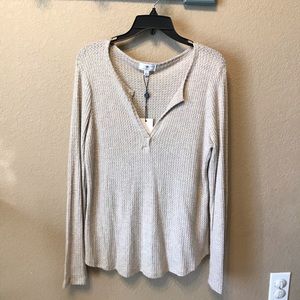 Socialite Thermal Henley - Large - BNWT!!
